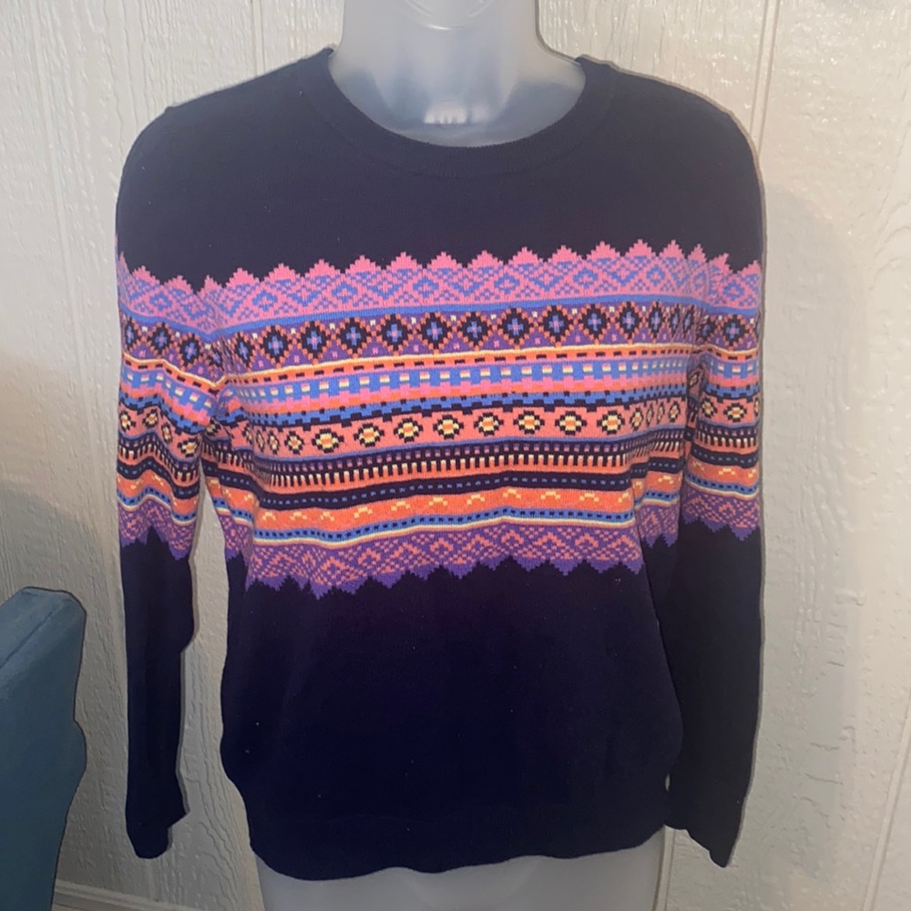 Dark navy sweater light color patterns